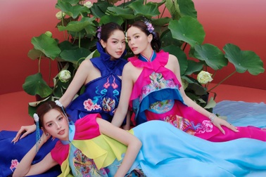 Ba nàng Hoa hậu Việt Nam hội ngộ, "đọ sắc" trong áo dài cách tân