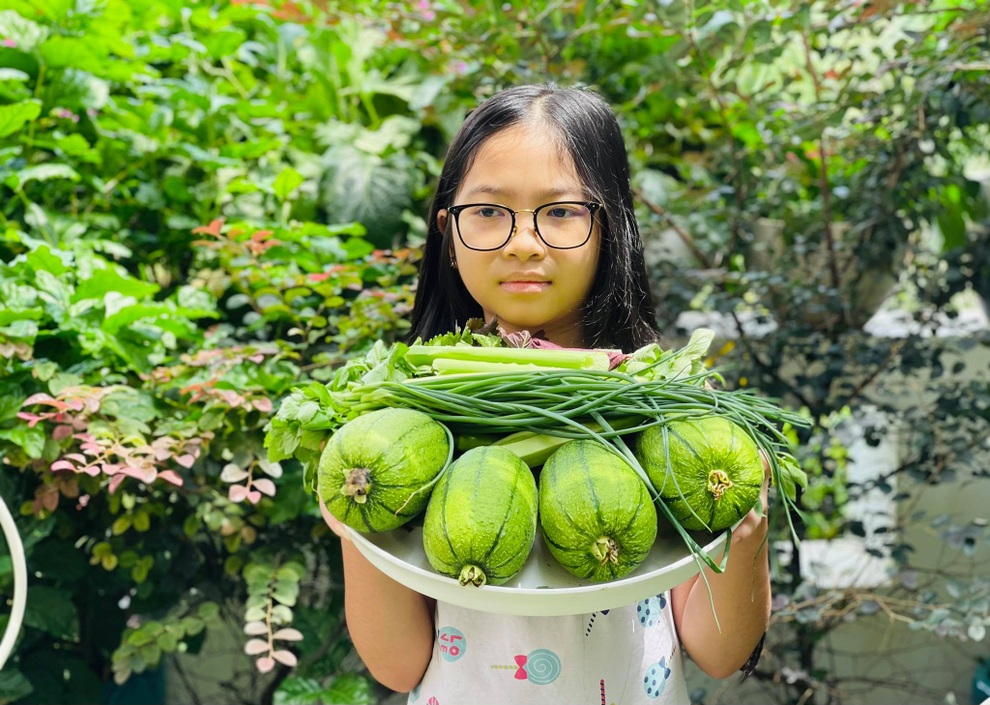 Ngắm vườn như rừng bách thảo trên sân thượng của nữ gia chủ ở Sài Gòn - 13