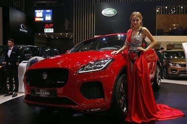 Đồng loạt triệu hồi xe Land Rover và Jaguar tại Việt Nam