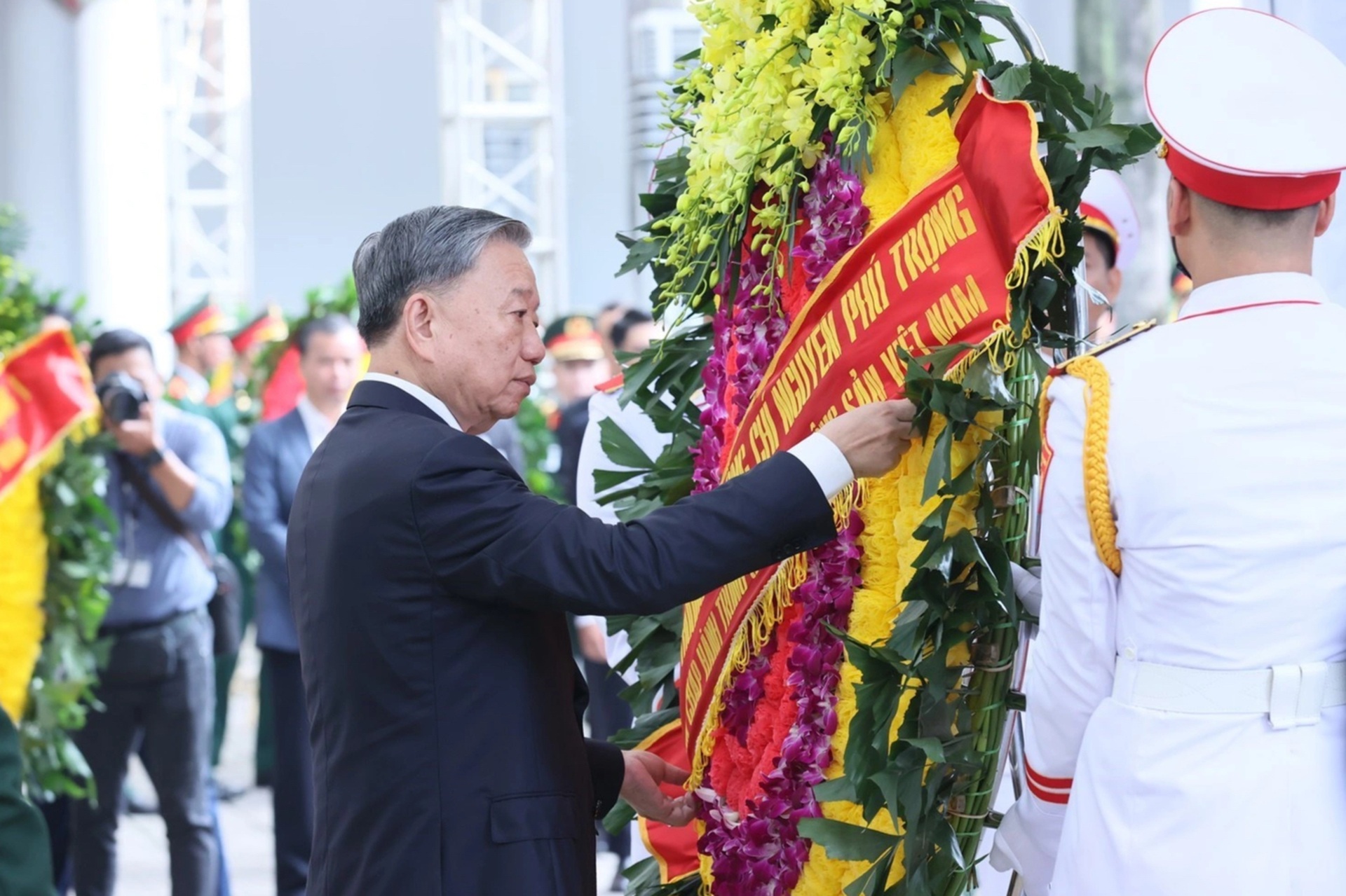 Lãnh đạo Đảng, Nhà nước viếng tang tưởng nhớ Tổng Bí thư Nguyễn Phú Trọng - 7