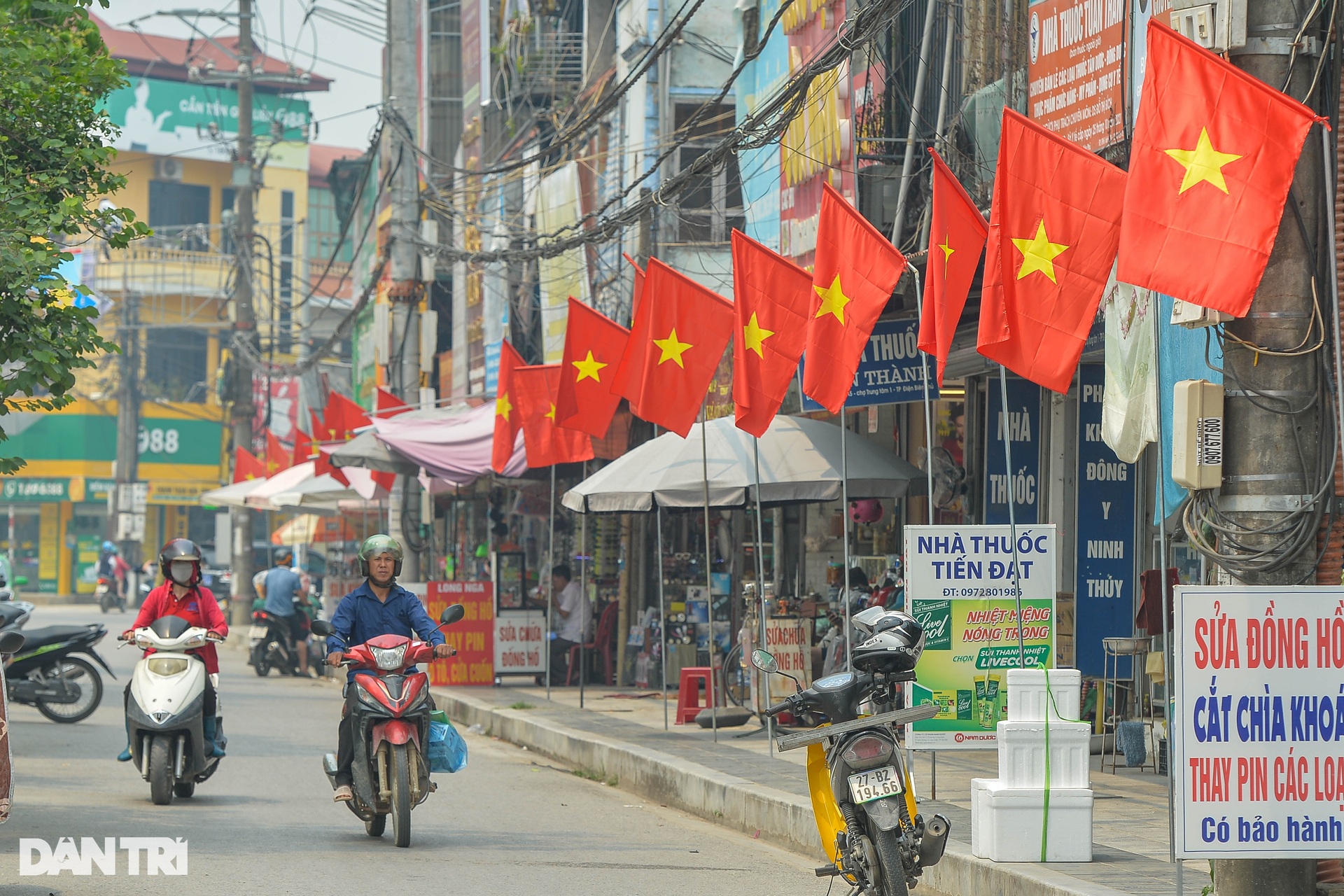 Thành phố Điện Biên Phủ rực rỡ cờ hoa trước ngày đại lễ 7/5 - 3 Thành phố Điện Biên Phủ rực rỡ cờ hoa trước ngày đại lễ 7/5 - 3