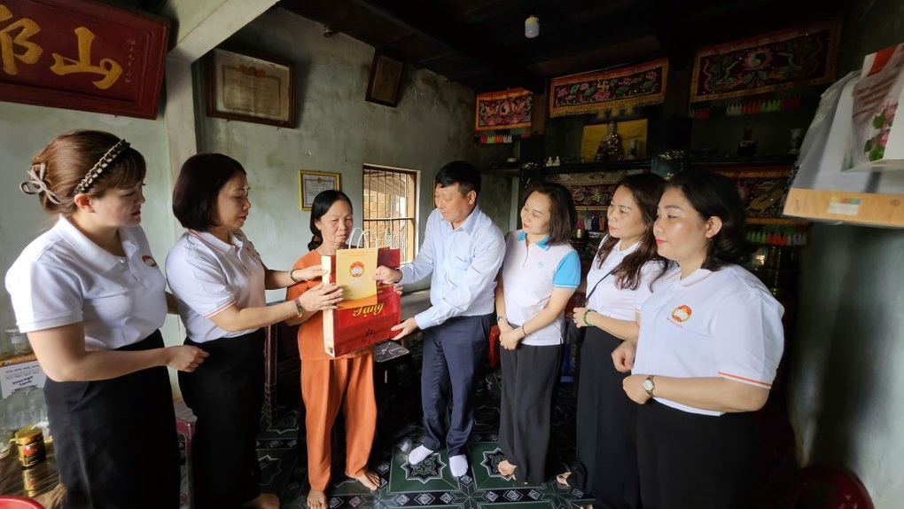 Nghĩa tình thủ đô chung sức cùng nhân dân Gia Lai vượt qua thiên tai - 1 Nghĩa tình thủ đô chung sức cùng nhân dân Gia Lai vượt qua thiên tai - 1