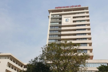 Trưởng khoa Đại học Luật Hà Nội bị tố cưỡng bức cô gái đã xin nghỉ việc