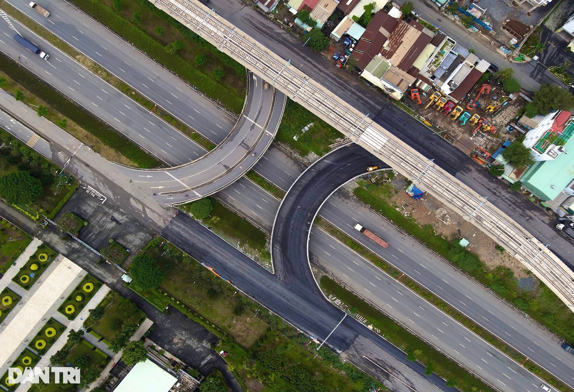 Ba dự án giao thông 1.800 tỷ của TPHCM chạy nước rút sau nới lỏng giãn cách - 13 Ba dự án giao thông 1.800 tỷ của TPHCM chạy nước rút sau nới lỏng giãn cách - 13