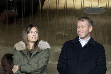 Tỷ phú Nga Abramovich chính thức lên chức bố lần thứ 7