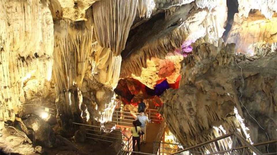 Tiềm năng thu hút đầu tư du lịch - hạ tầng Yên Bái từ những kỳ quan - 3 Tiềm năng thu hút đầu tư du lịch - hạ tầng Yên Bái từ những kỳ quan - 3