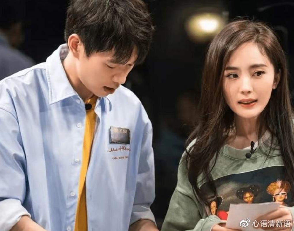 Yêu chung người, tình chị em giữa Dương Mịch và Tần Lam khiến fan tò mò - 7 Yêu chung người, tình chị em giữa Dương Mịch và Tần Lam khiến fan tò mò - 7