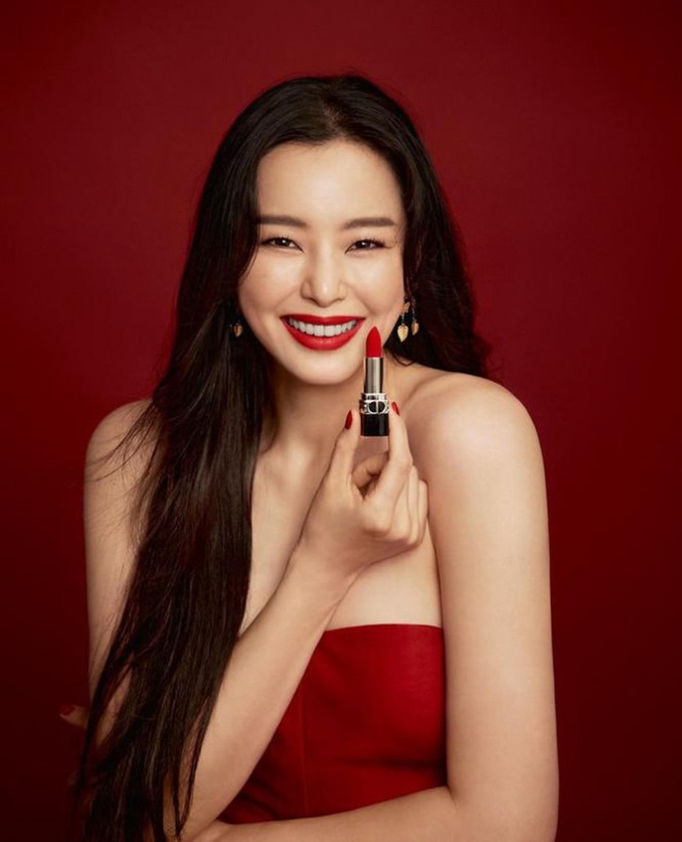 Cuộc sống độc thân vui vẻ của hoa hậu nóng bỏng xứ Hàn - 7 Cuộc sống độc thân vui vẻ của hoa hậu nóng bỏng xứ Hàn - 7