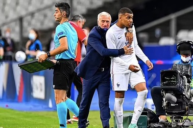 Đội tuyển Pháp lại bị ám ảnh bởi "bóng ma" rạn nứt nội bộ