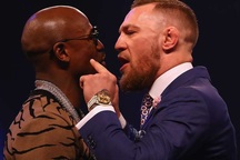 Trận quyền anh thế kỷ Mayweather-McGregor sắp phá kỷ lục về tiền cược