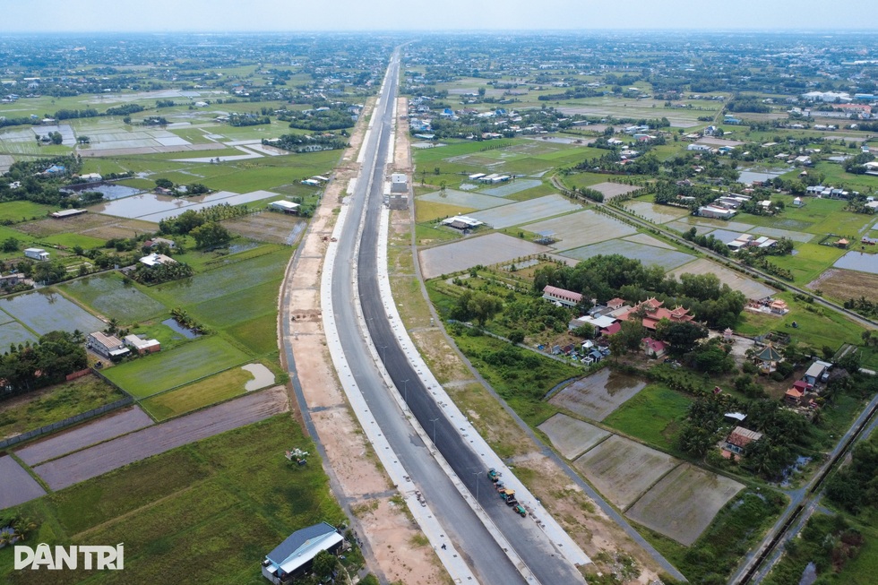 Cơ hội để Tây Ninh trở thành ngôi sao mới, trung tâm logistics quốc tế - 1 Cơ hội để Tây Ninh trở thành ngôi sao mới, trung tâm logistics quốc tế - 1