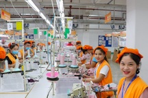 Hà Nội: Mức thưởng Tết cao nhất hao hụt... một nửa