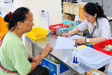 Điều kiện để lao động nữ sinh năm 1971 nghỉ hưu trước tuổi