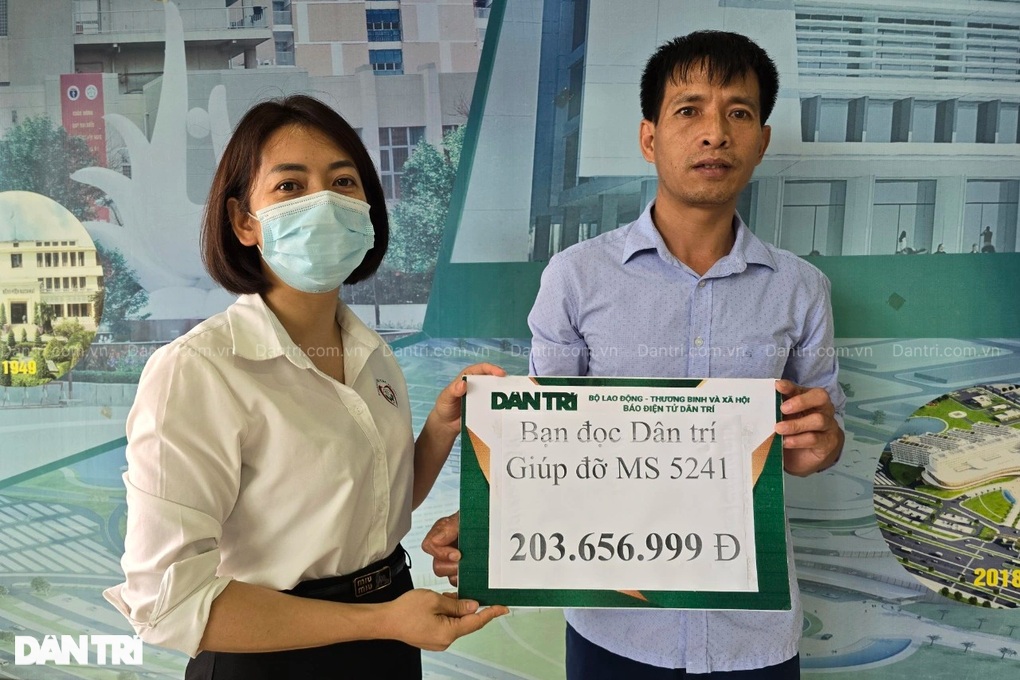 Nam sinh y khoa được giúp đỡ hơn 700 triệu đồng, gia đình gửi lời cảm ơn - 1 Nam sinh y khoa được giúp đỡ hơn 700 triệu đồng, gia đình gửi lời cảm ơn - 1