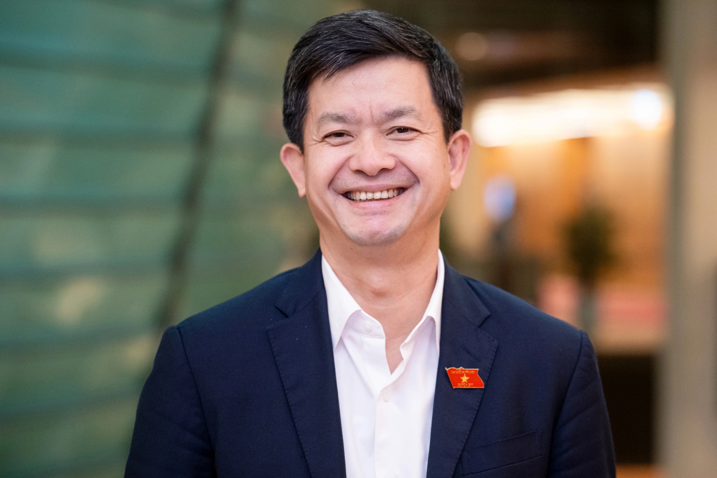 Secretarul Partidului Quang Tri, Le Quang Tung, a fost ales secretar general al Adunării Naționale - 1 Bí thư Quảng Trị Lê Quang Tùng được bầu làm Tổng Thư ký Quốc hội - 1