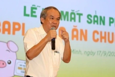 Bầu Đức muốn bán cổ phần chuỗi heo ăn chuối