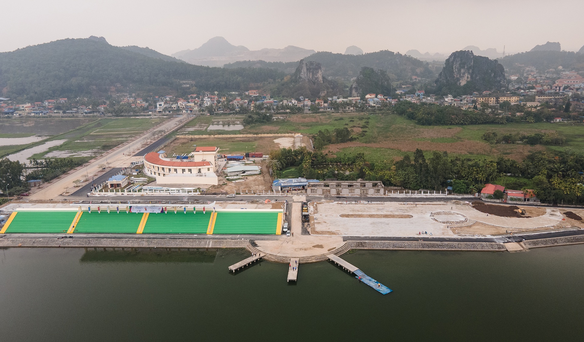 Cận cảnh trường đua thuyền hiện đại bậc nhất phục vụ thi đấu SEA Games 31 - 1 Cận cảnh trường đua thuyền hiện đại bậc nhất phục vụ thi đấu SEA Games 31 - 1