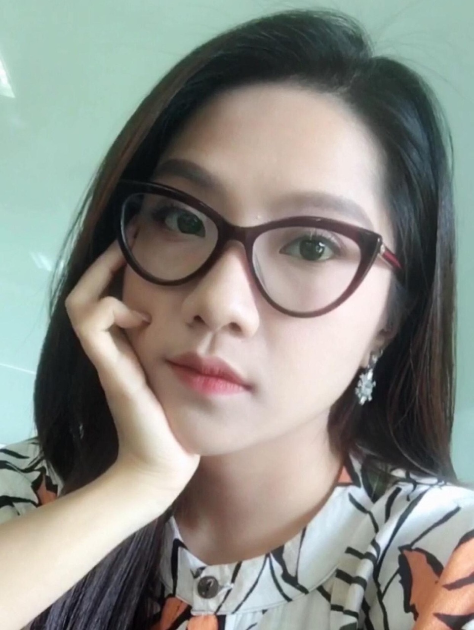 Dạy học online mùa Covid-19, cô giáo tiếng Nhật xinh đẹp bỗng nổi tiếng - 5 Dạy học online mùa Covid-19, cô giáo tiếng Nhật xinh đẹp bỗng nổi tiếng - 5