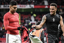 Ngôi sao Man Utd bị chỉ trích nặng nề vì hành động gây tranh cãi