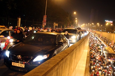 Hà Nội sẽ thi công hàng loạt cầu để "cứu" giao thông