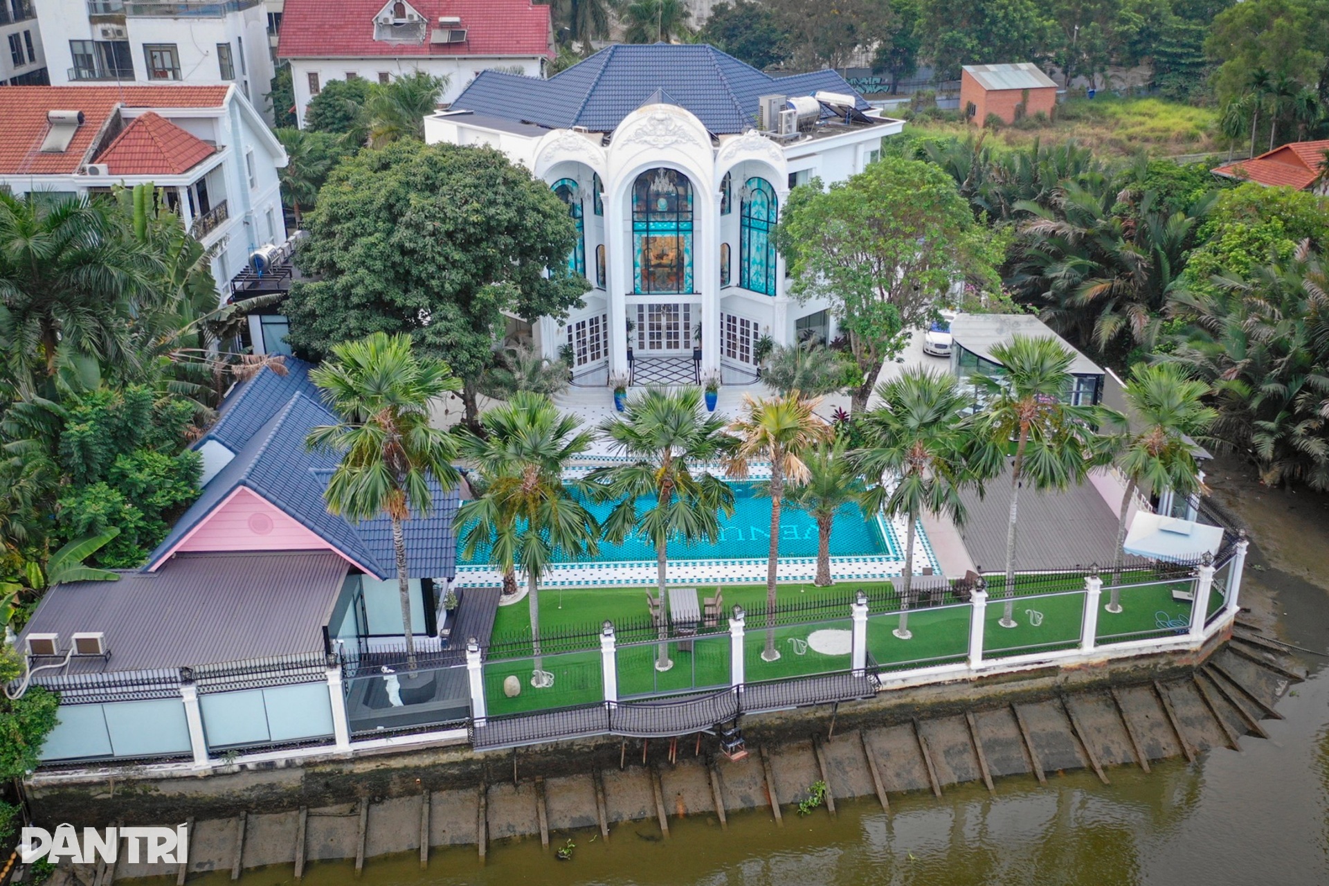 Biệt thự, bến du thuyền chiếm bờ sông Sài Gòn làm của riêng - 3 Biệt thự, bến du thuyền chiếm bờ sông Sài Gòn làm của riêng - 3