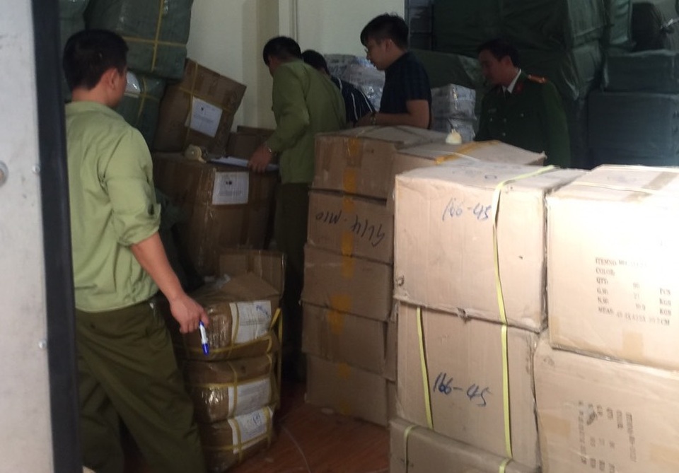 Phát hiện doanh nghiệp bán bình sữa, bao cao su, máy trợ thính… giả - 1 Phát hiện doanh nghiệp bán bình sữa, bao cao su, máy trợ thính… giả - 1