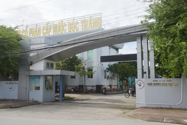 Sóc Trăng: Tăng giá nước sạch để chống lỗ?