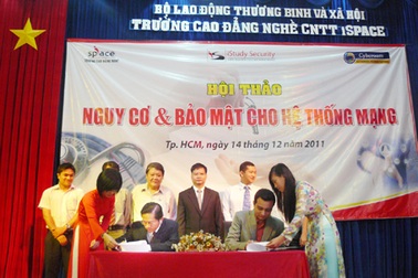  “Chiến binh mạng”, anh là ai?