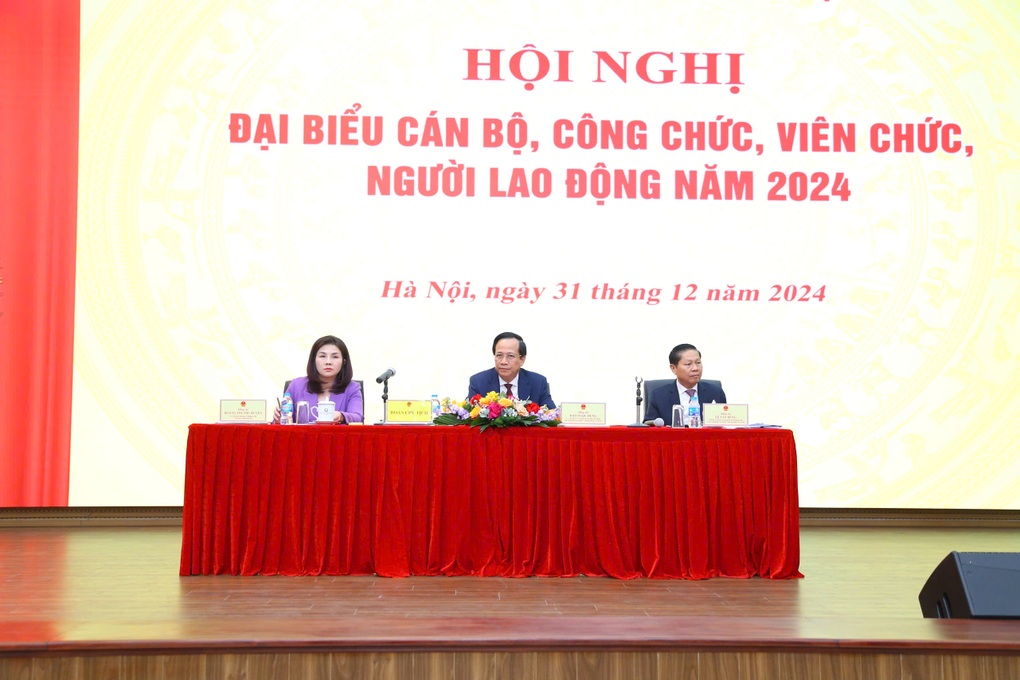 Trăn trở của Bộ trưởng về quyền an sinh tối thiểu để an cư của người dân - 1 Trăn trở của Bộ trưởng về quyền an sinh tối thiểu để an cư của người dân - 1