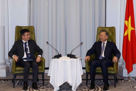 Trí thức, nhà khoa học hãy làm cầu nối phát triển "lực lượng sản xuất mới"