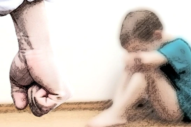 Tuổi thơ đầy uất hận của những đứa trẻ bị gia đình ghẻ lạnh, đánh đập