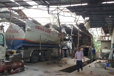 Vụ nổ xe bồn: 1 nạn nhân tử vong, 2 cha con nguy kịch