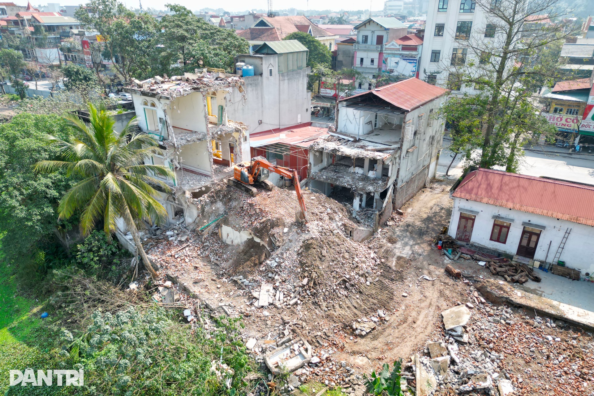 Nhiều dự án trên khúc sông dài 1km đi qua trung tâm thành phố Ninh Bình - 9
