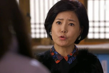 Nghe con gái bảo không về ăn Tết, mẹ tôi liền gọi điện trách móc thông gia