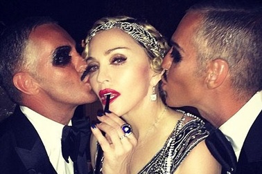 Madonna để con trai 8 tuổi dự tiệc sinh nhật hoang dã 