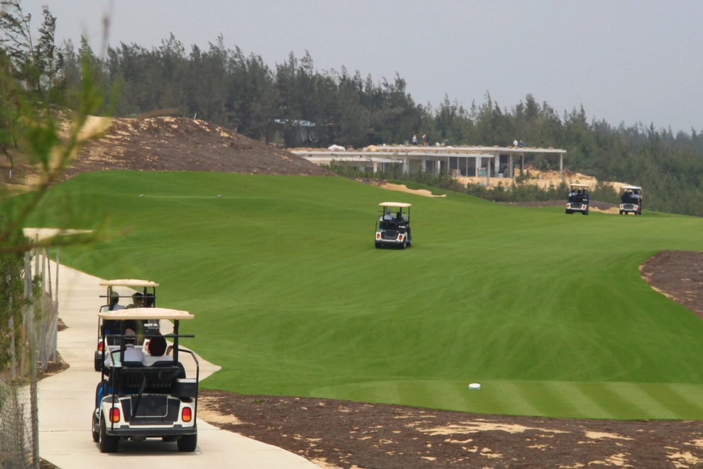 Vụ Giám đốc Sở đi chơi golf tiếp xúc F0: Bốn người đều âm tính - 1 Vụ Giám đốc Sở đi chơi golf tiếp xúc F0: Bốn người đều âm tính - 1