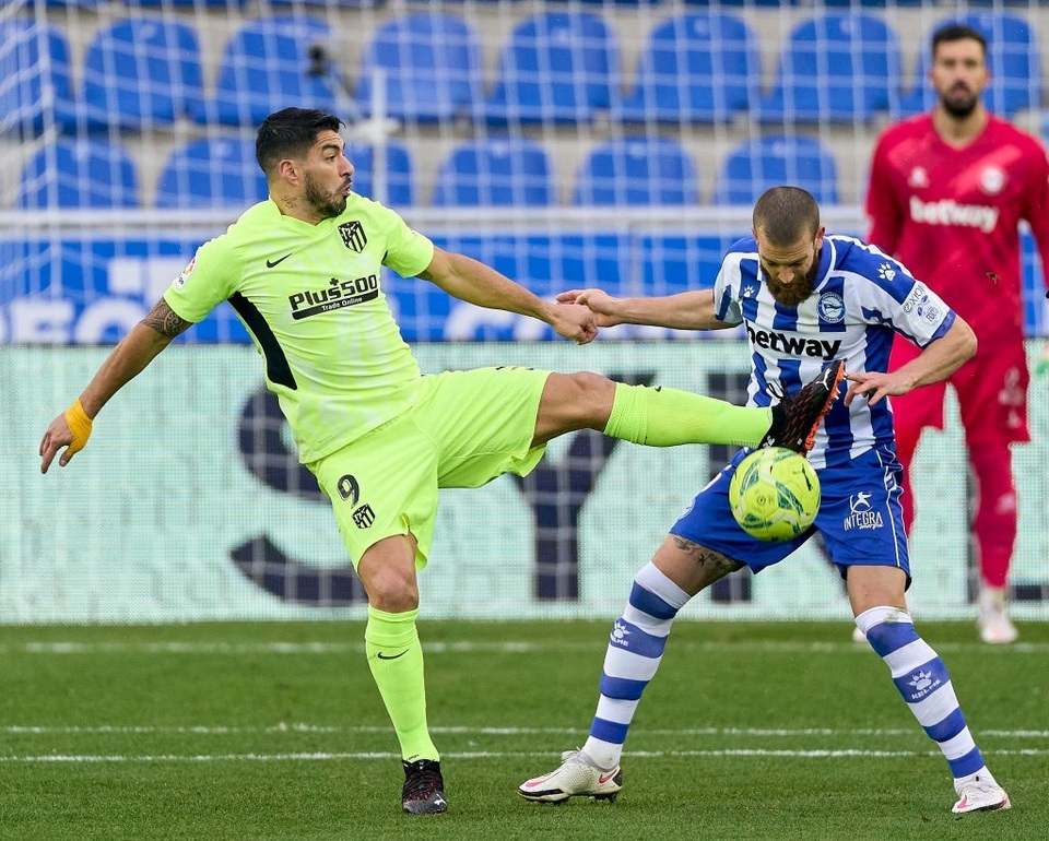 Luis Suarez tỏa sáng giúp Atletico vượt mặt Real Madrid và Barcelona - 1 Luis Suarez tỏa sáng giúp Atletico vượt mặt Real Madrid và Barcelona - 1