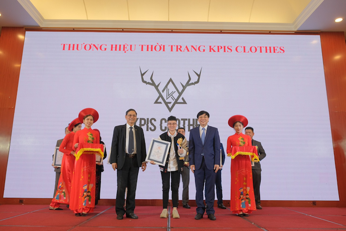 KPis Clothes - Thương hiệu quần áo Unisex dành cho giới trẻ - 1 KPis Clothes - Thương hiệu quần áo Unisex dành cho giới trẻ - 1