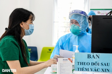 Việt Nam triển khai chiến dịch tiêm vắc xin Covid-19 lớn nhất trong lịch sử