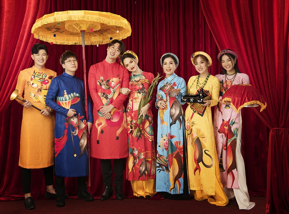 NSND Kim Xuân dàn nghệ sĩ trẻ diện áo dài “Đám cưới chuột” đón Tết - 1 NSND Kim Xuân dàn nghệ sĩ trẻ diện áo dài “Đám cưới chuột” đón Tết - 1