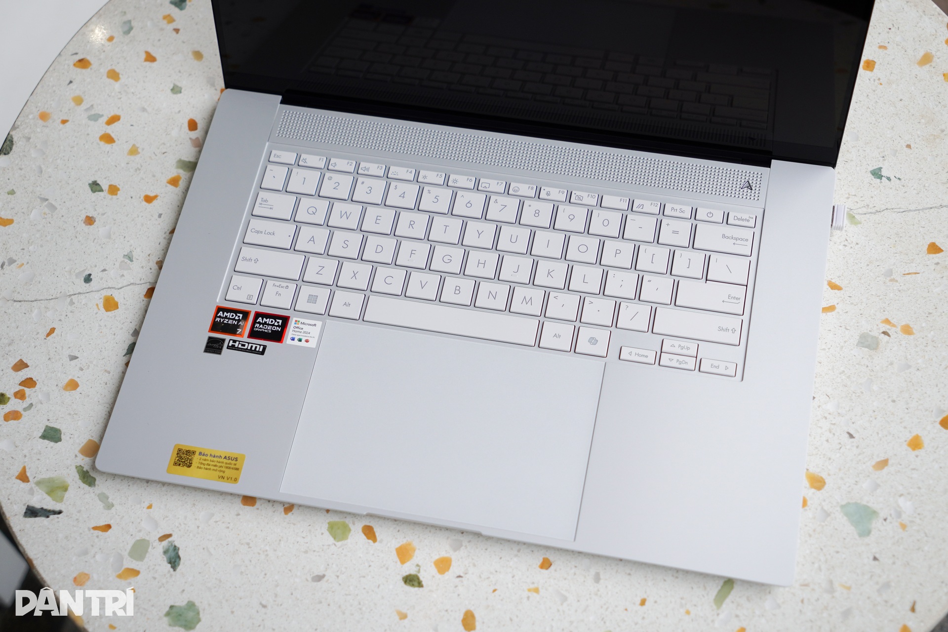 Обзор Asus Zenbook S16: конкурент MacBook Air M4 15 дюймов — 9 Đánh giá Asus Zenbook S16: Đối thủ của MacBook Air M4 15 inch - 9