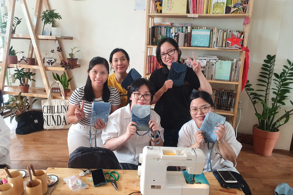 Cô gái tìm thấy bí kíp làm giàu từ chiếc quần jean cũ của chồng - 13 Cô gái tìm thấy bí kíp làm giàu từ chiếc quần jean cũ của chồng - 13