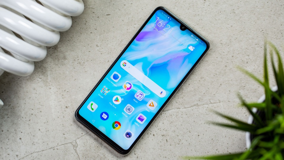 Những mẫu smartphone cận cao cấp đáng chú ý năm 2019 - 3 Những mẫu smartphone cận cao cấp đáng chú ý năm 2019 - 3