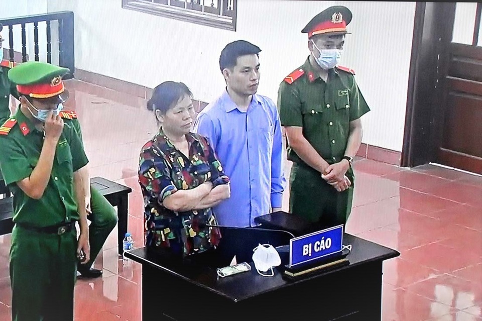 Phát tán tài liệu chống phá nhà nước, hai mẹ con lĩnh 16 năm tù - 1 Phát tán tài liệu chống phá nhà nước, hai mẹ con lĩnh 16 năm tù - 1