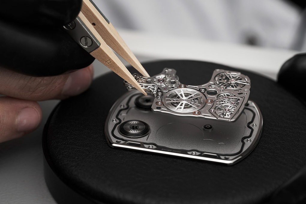 Ferrari và Richard Mille ra mắt mẫu đồng hồ cơ mỏng nhất thế giới - 7 Ferrari và Richard Mille ra mắt mẫu đồng hồ cơ mỏng nhất thế giới - 7