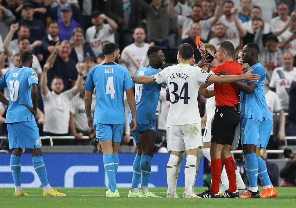 Tottenham thắng chóng vánh nhờ cú đúp của tân binh đắt giá - 4 Tottenham thắng chóng vánh nhờ cú đúp của tân binh đắt giá - 4