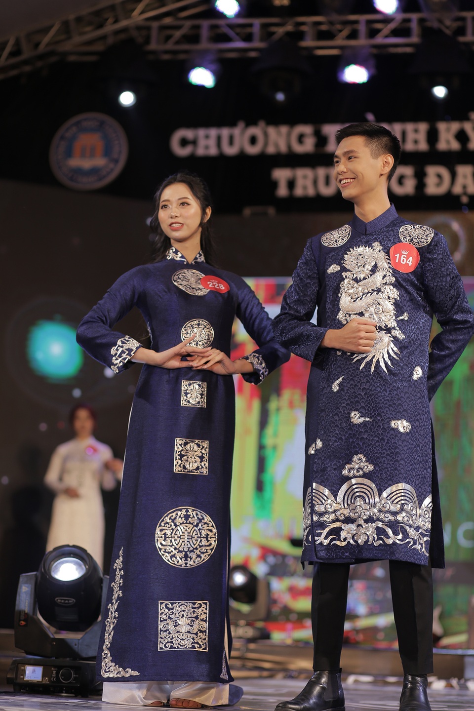 Nữ sinh cao 1m70 đăng quang hoa khôi ĐH Thương mại 2020 - 5 Nữ sinh cao 1m70 đăng quang hoa khôi ĐH Thương mại 2020 - 5