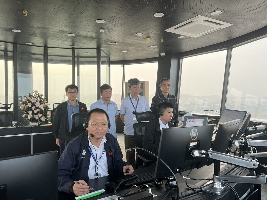 Khai trương tháp không lưu mới của sân bay Điện Biên - 3 Khai trương tháp không lưu mới của sân bay Điện Biên - 3