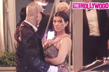 Kourtney Kardashian và bạn trai dự tiệc Oscar