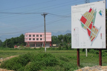 Dụ dân bán đất nông nghiệp để... trục lợi